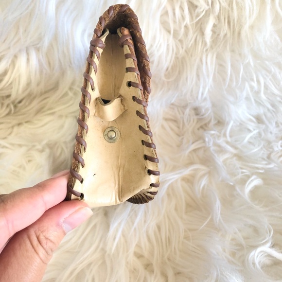 Vintage Hand Tooled Leather Western Coin Purse - Picture 5 of 9